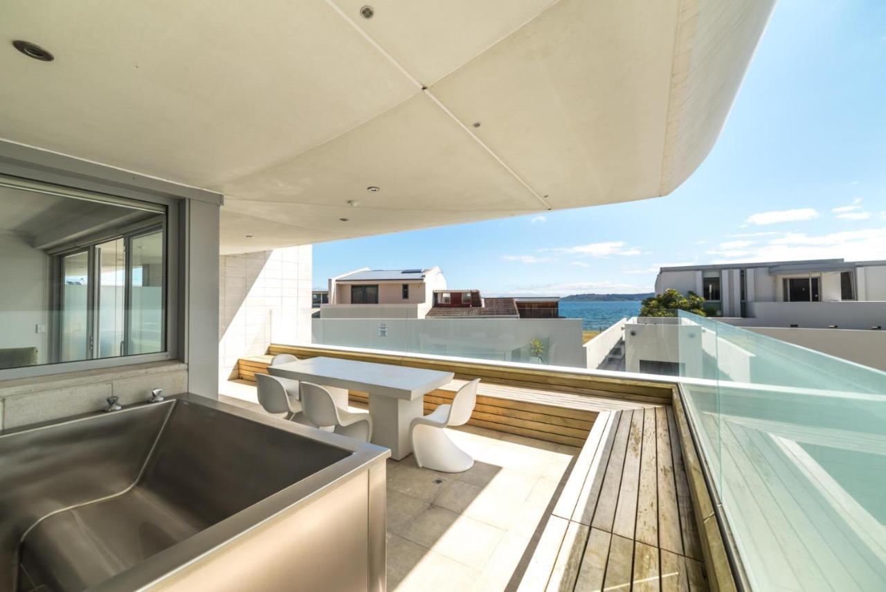 Sacred Waters Taupo Aparthotel Exterior photo The penthouse