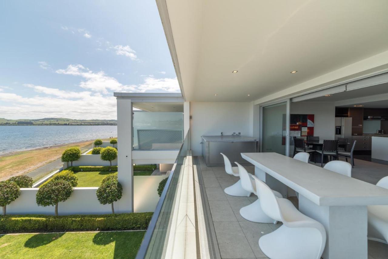 Sacred Waters Taupo Aparthotel Exterior photo