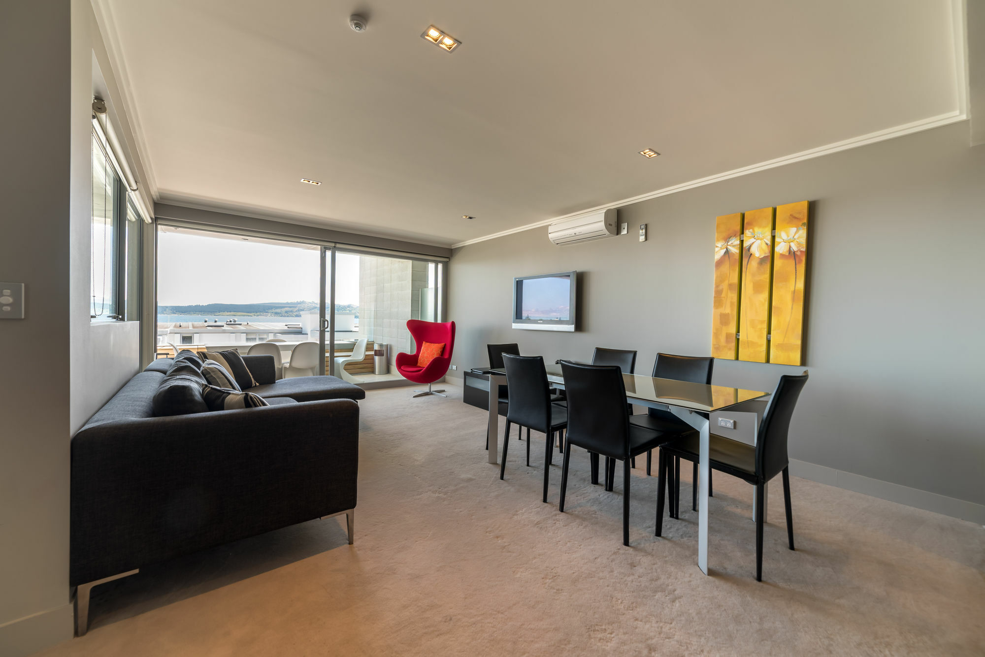 Sacred Waters Taupo Aparthotel Exterior photo A penthouse apartment at the hotel